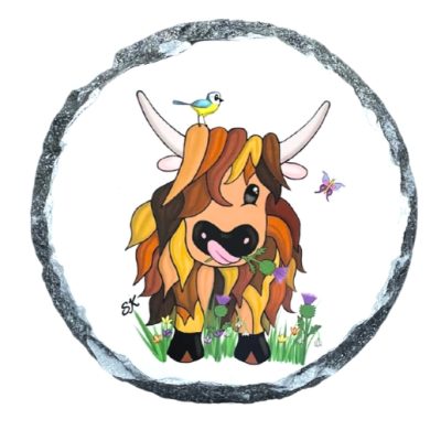 Highland Cow slate coaster featuring our cute highland cow design. There is a little bird perched on her head while she eats a thistle! Grass and spring flowers surround her feet.