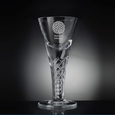Jacobite dram glass engraved Slainte Mhath